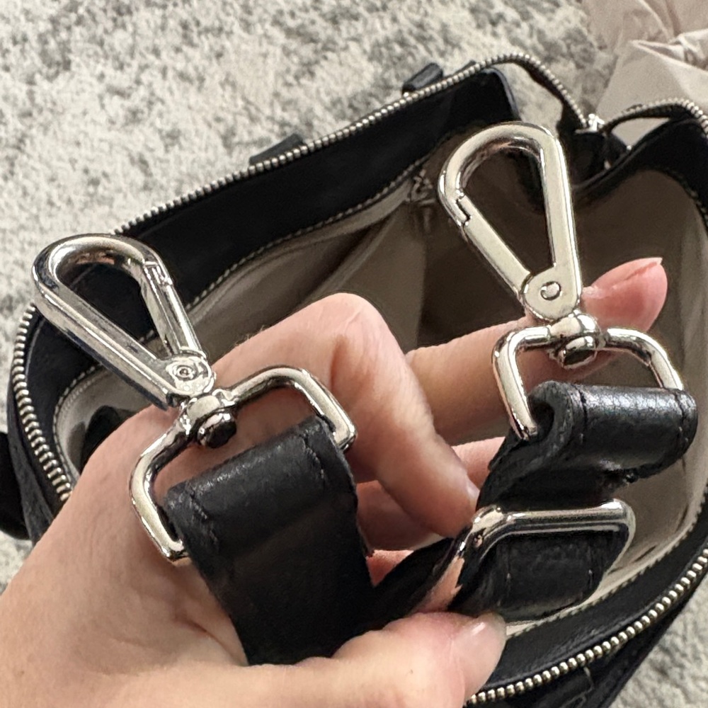 Roots Black Pebbled Leather Tote Bag with Removable Strap - Picture 13 of 13
